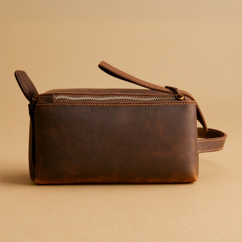Trousse de toilette en cuir